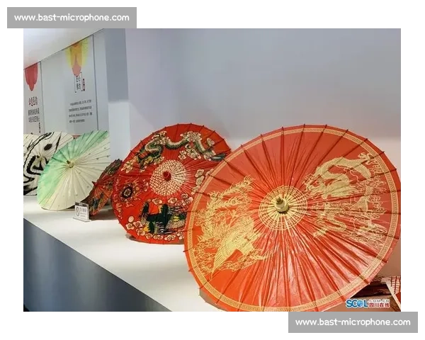 当跑鞋邂逅千年傩面：贵马赛道上演非遗时尚秀